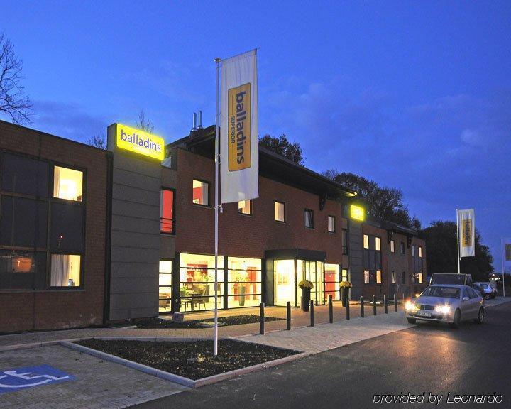 Dc Hotel Charleroi Airport Ngoại thất bức ảnh